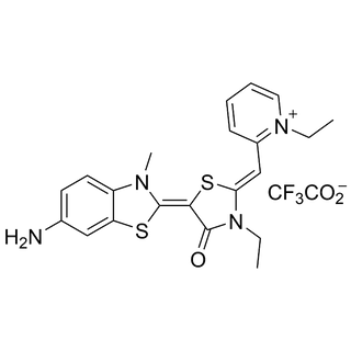 2-((Z)-((E)-5-(6-amino-3-methylbenzo[d]thiazol-2(3H)-ylidene)-3-ethyl-4-oxothiazolidin-2-ylidene)methyl)-1-ethylpyridin-1-ium 2,2,2-trifluoroacetate